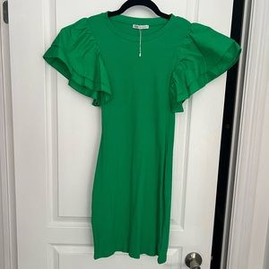 ZARA green fitted ribbed dress with ruffled cotton sleeves